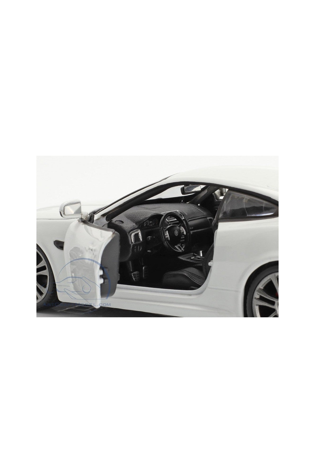 Bburago 1:24 Jaguar XKR - S 2011 Diecast Model - Marah Kids