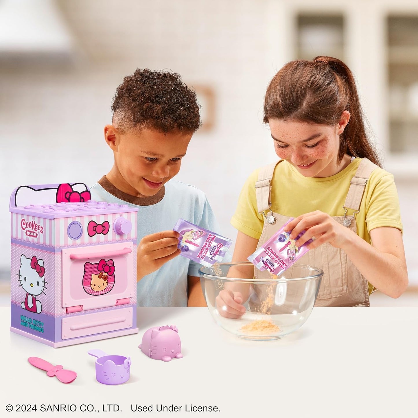 Cookeez Makery Hello Kitty Oven Treatz Battery Operated