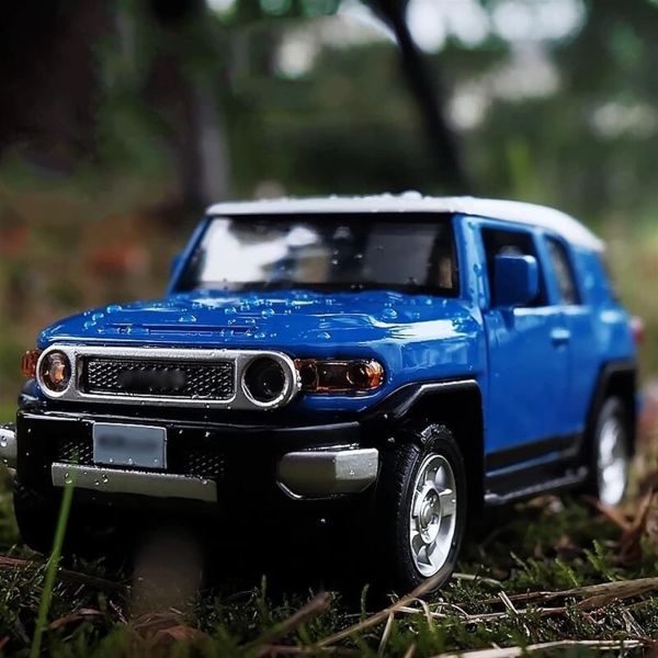 D - power MSZ – Toyota FJ Cruiser – Blue | Die - Cast Replica, Ultimate Collector's Item, Off Road Vehicles | Interact with Doors & Hoods - Pull Back Collection with Lights & Sounds | Size - 1:32, For Kids 3+ - Marah Kids