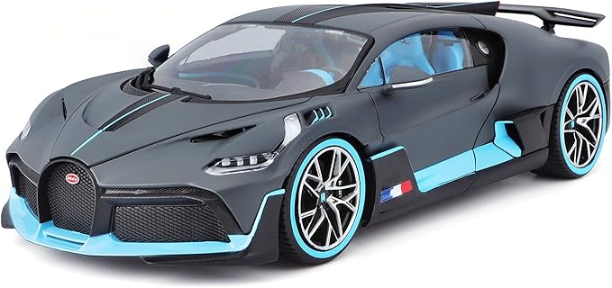 Bburago 1:18 Bburago 50th Anniversary Car - Bugatti Divo with special water-transfer decal filmed livery