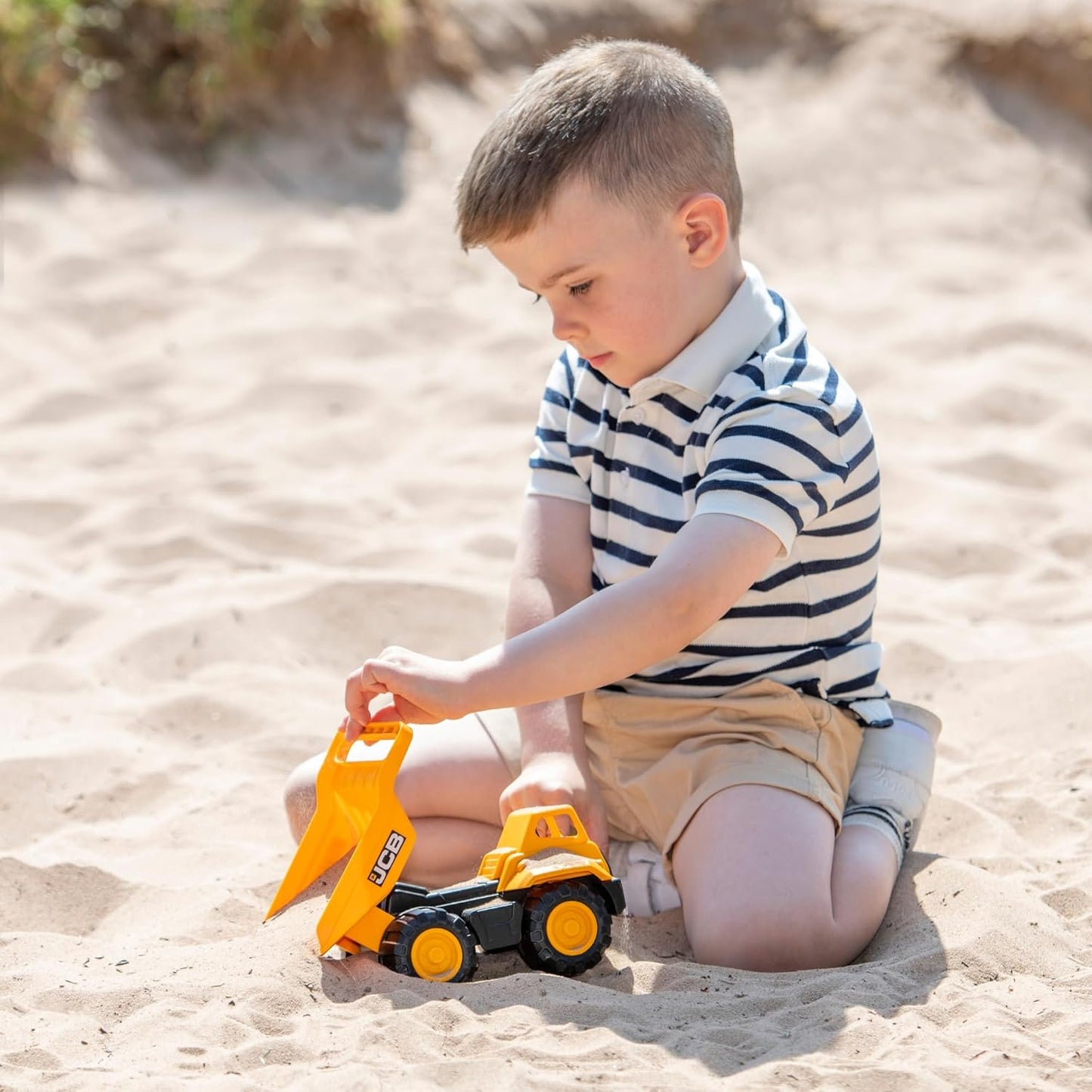 شاحنة قلابة Tz JCB مقاس 7 بوصات