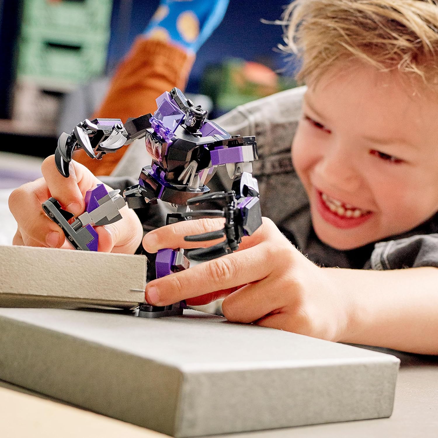 Lego Marvel Black Panther Mech Armour 76204 - Marah Kids
