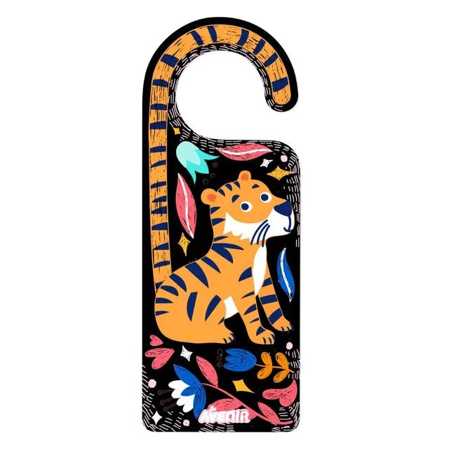 Avenir - Scratch - Animal Door Hangers Multicolour | Includes 5 gorgeous bookmarks with animals | Scratch the bookmarks and make them your own design + Ages 3+ - Marah Kids