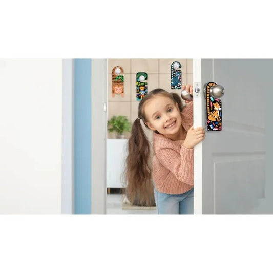 Avenir - Scratch - Animal Door Hangers Multicolour | Includes 5 gorgeous bookmarks with animals | Scratch the bookmarks and make them your own design + Ages 3+ - Marah Kids