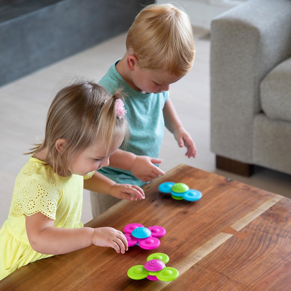 Tomy - Fat Brain Toys Whirly Squigz - Marah Kids