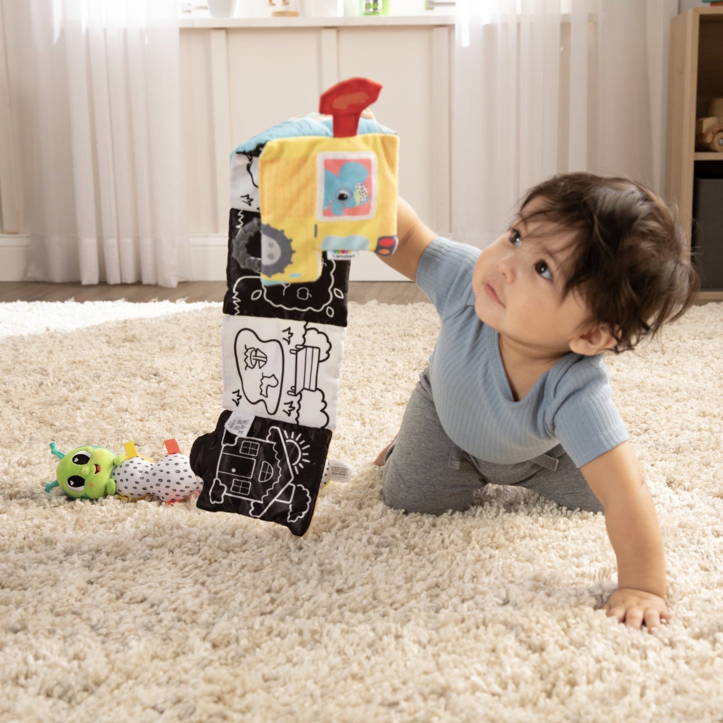 Lamaze - Accordion Bus On - The - Go Baby Playmat - Marah Kids
