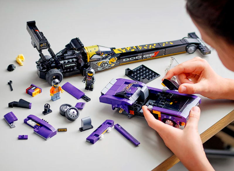 Lego Mopar Dodge//SRT Top Fuel Dragster and 1970 Dodge Challenger T/A