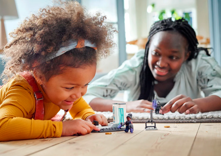 Lego Shuri's Lab