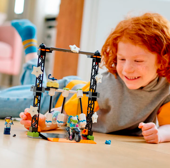 Lego The Knockdown Stunt Challenge