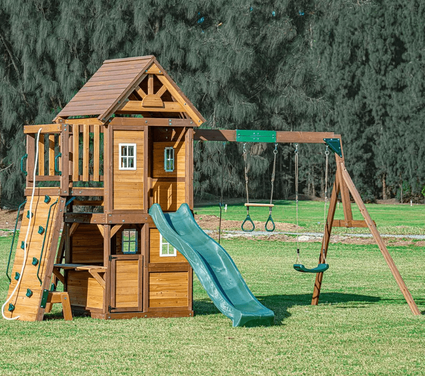 Mount Peak - Kazbek Swing Set & 2 level Play House with wooden roof - Marah Kids