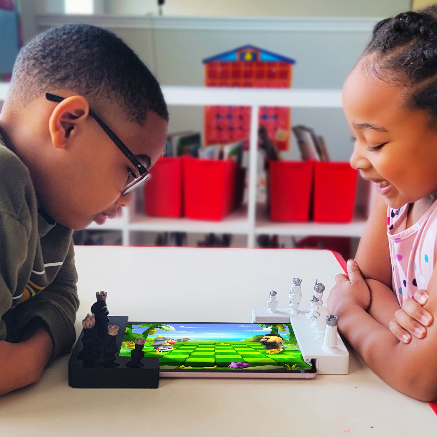 Playshifu Tacto Chess - Marah Kids