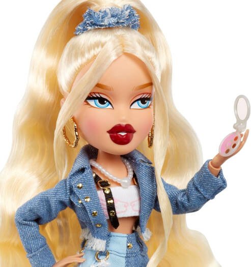 Bratz Alwayz Cloe Fashion Doll with 10 Accessories - Multicolour | Signature Bratz Style | Poseable arms and legs | Includes stylish shoes, jewelry, and a cute bag | Collectible Packaging | Ages 6 + up - Marah Kids