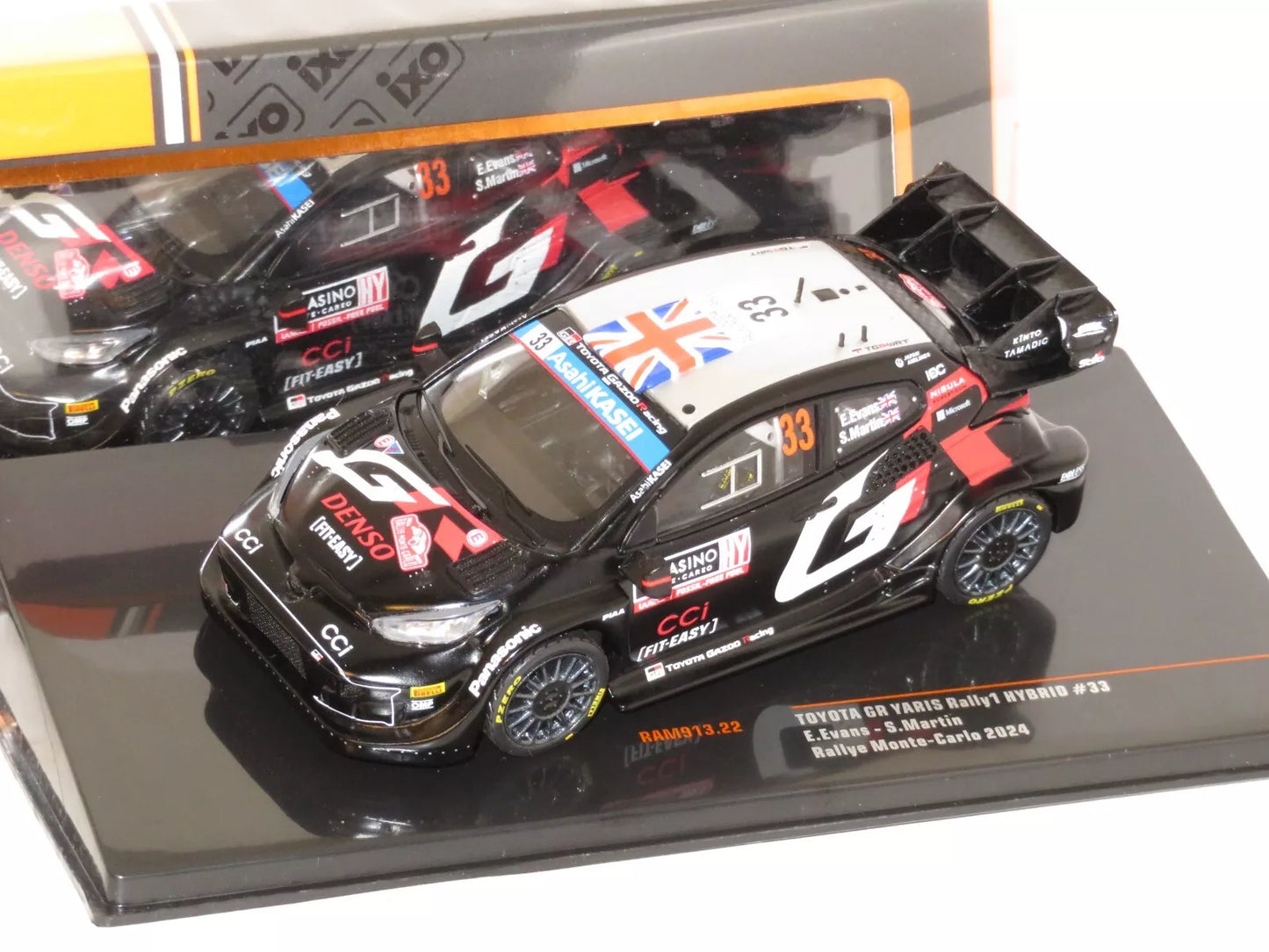 Bburago 1:43 RACE (Coll. A) - 2024 Toyota GR Yaris Rally 1 Hybrid WRC - Evans #33