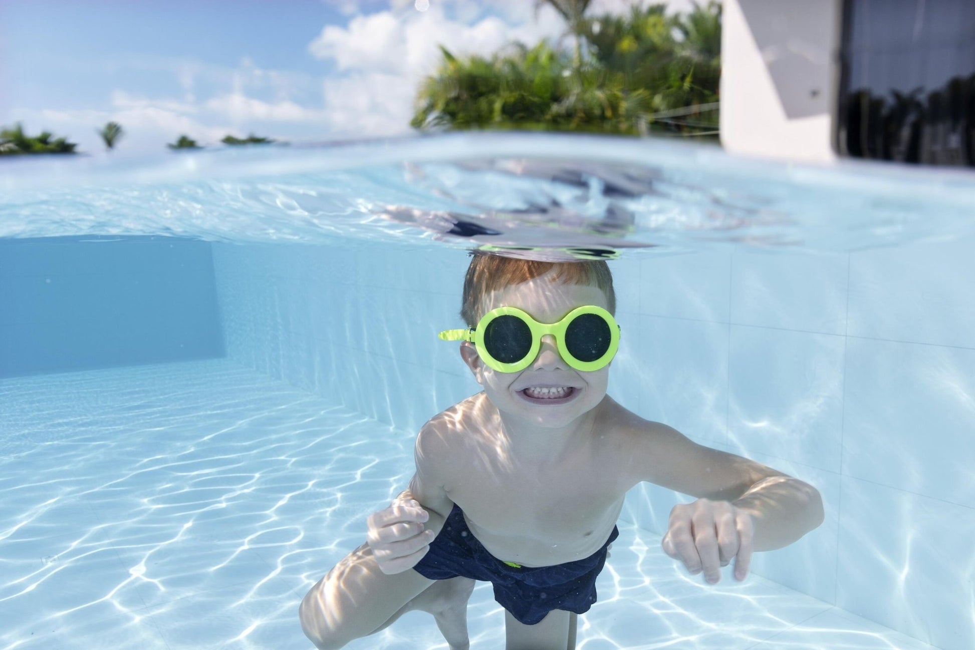 BWSUM BESTWAY HYDROSWIM AQUASHADE GOOGLES - Marah Kids