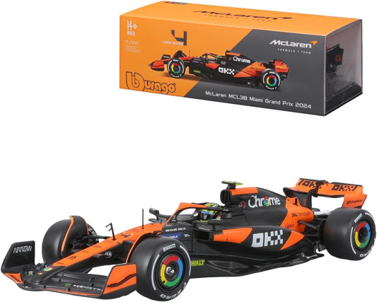 Bburago 1:24 Formula Model Kit (with helmet & plastic stand) -  McLaren Team MCL38