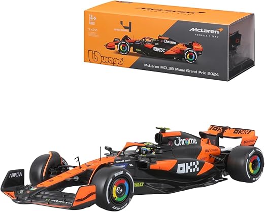 Bburago 1:24 Formula Model Kit (with helmet & plastic stand) -  McLaren Team MCL38