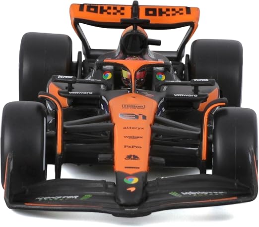 Bburago 1:24 Formula (with figure) - McLaren Team MCL38 (2024)
