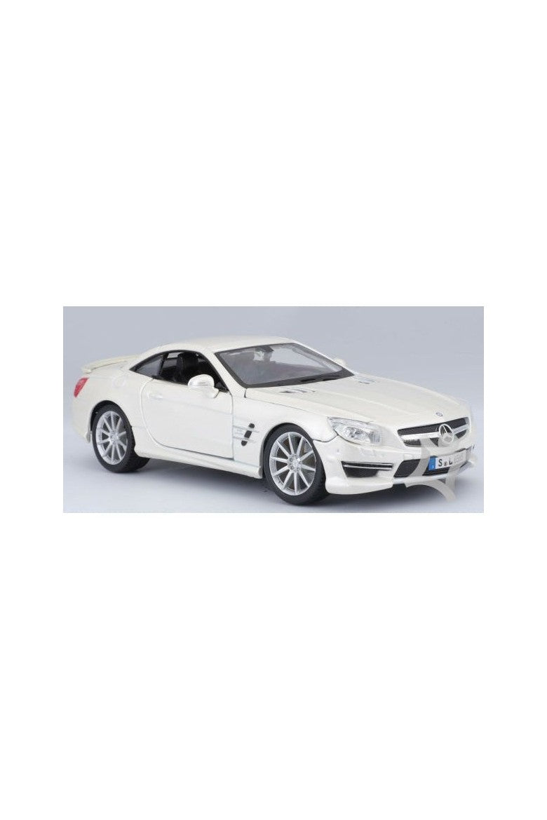 نموذج سيارة مرسيدس بنز SL 65 AMG باللون الأبيض المعدني من Bburago بمقياس 1:24 Plus
