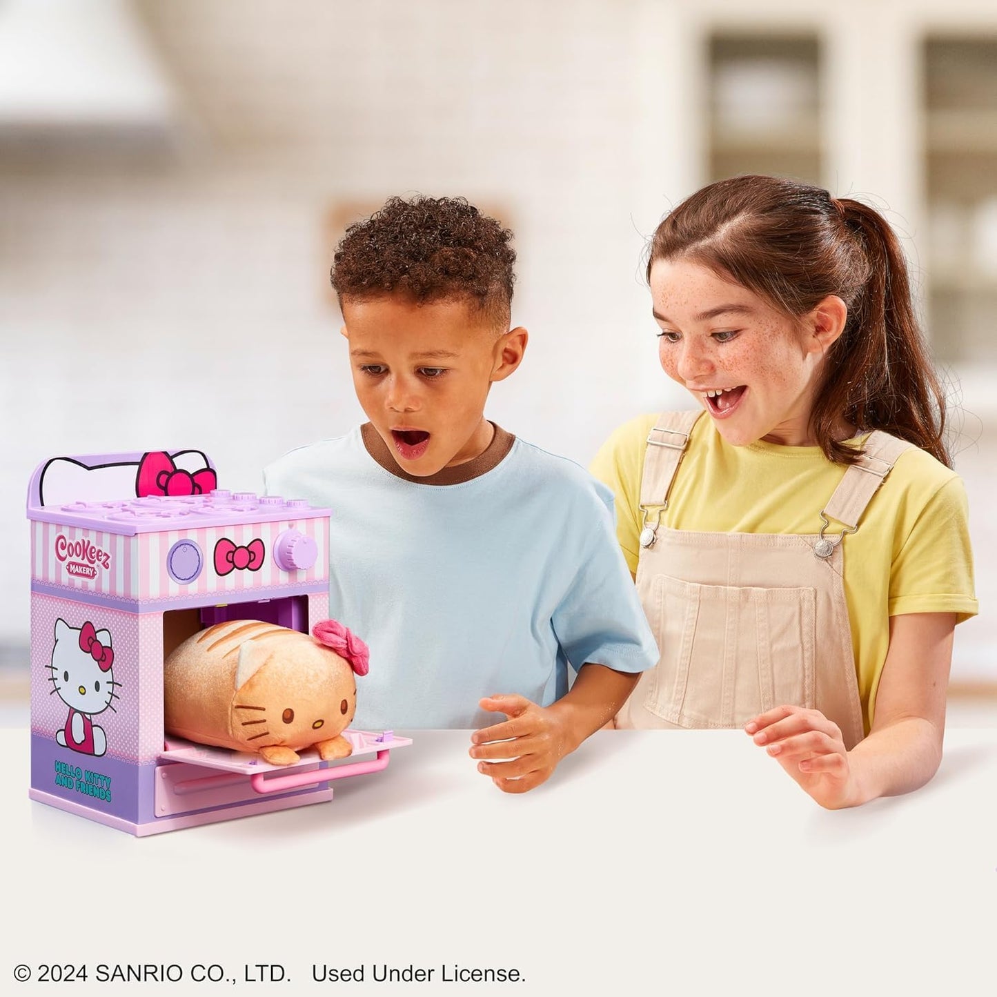 Cookeez Makery Hello Kitty Oven Treatz Battery Operated