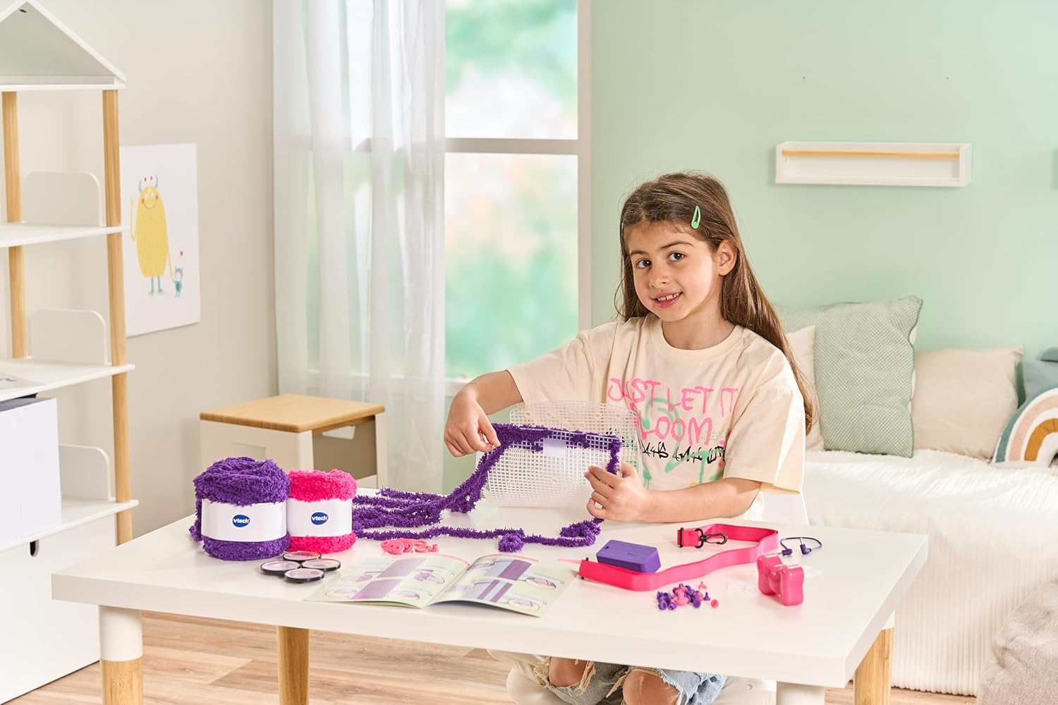 Vtech - SEW & STYLE - UNICORN Sewing kit Bag - Multicolour | The perfect way to combine crafting with play! | Suitable ages 5 + up - Marah Kids