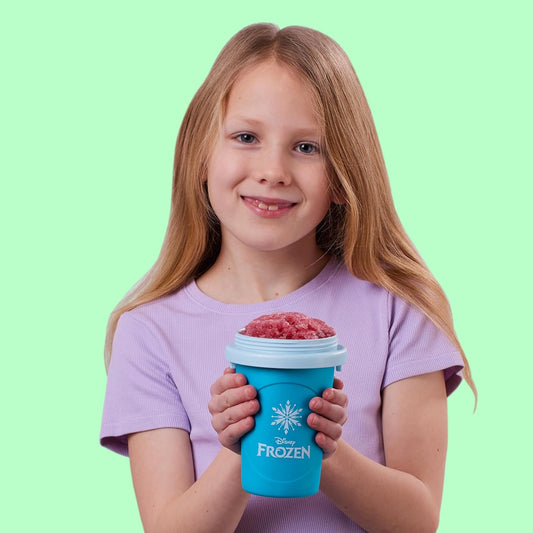 Chill Factor 08157 Disney Frozen Reusable Squeeze Cup Maker with Elsa Character Design
