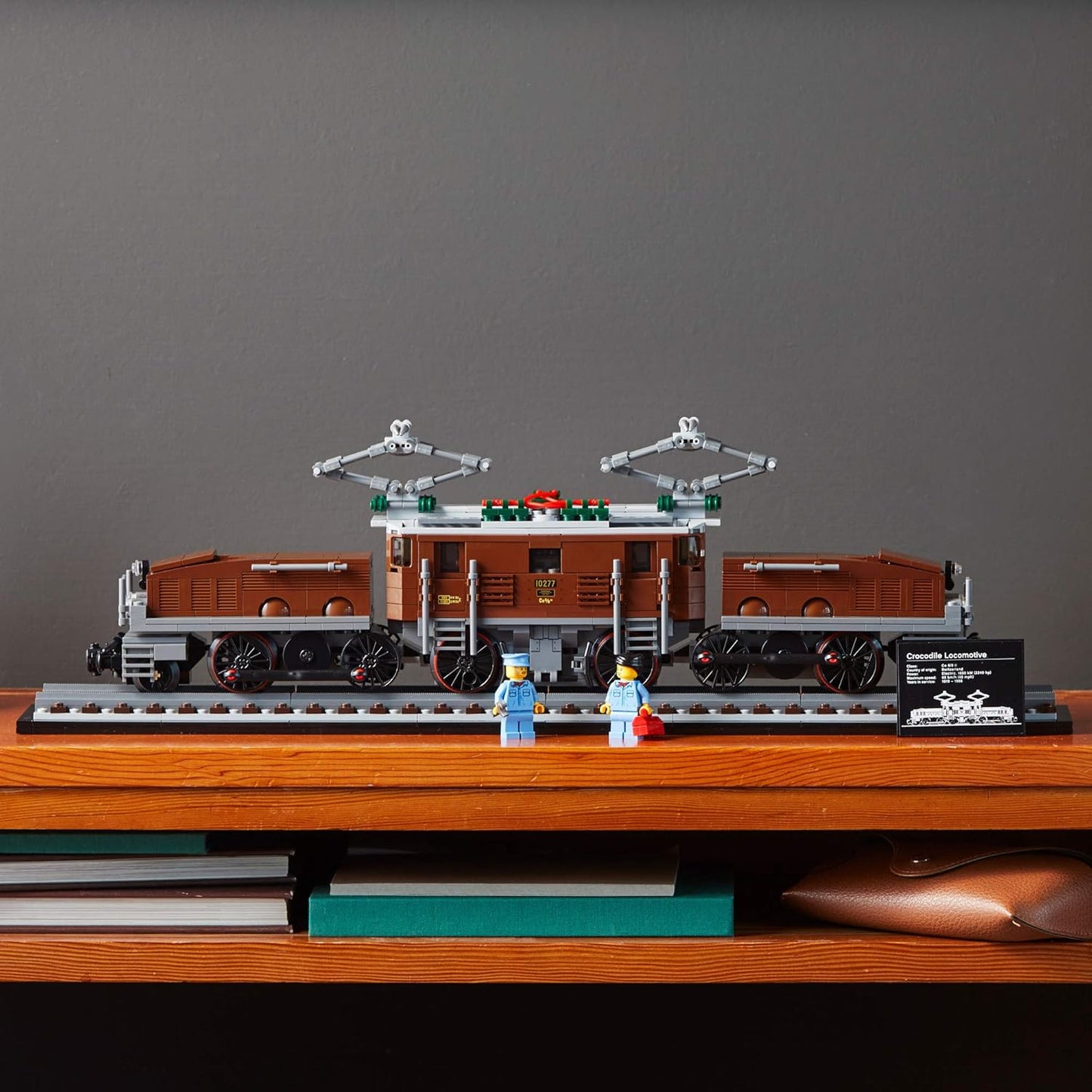 LEGO Crocodile Locomotive 10277 Building Kit