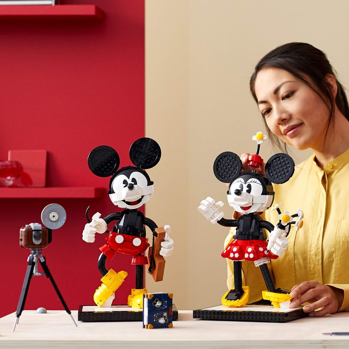 LEGO Disney Mickey Mouse & Minnie Mouse Buildable Characters (43179)