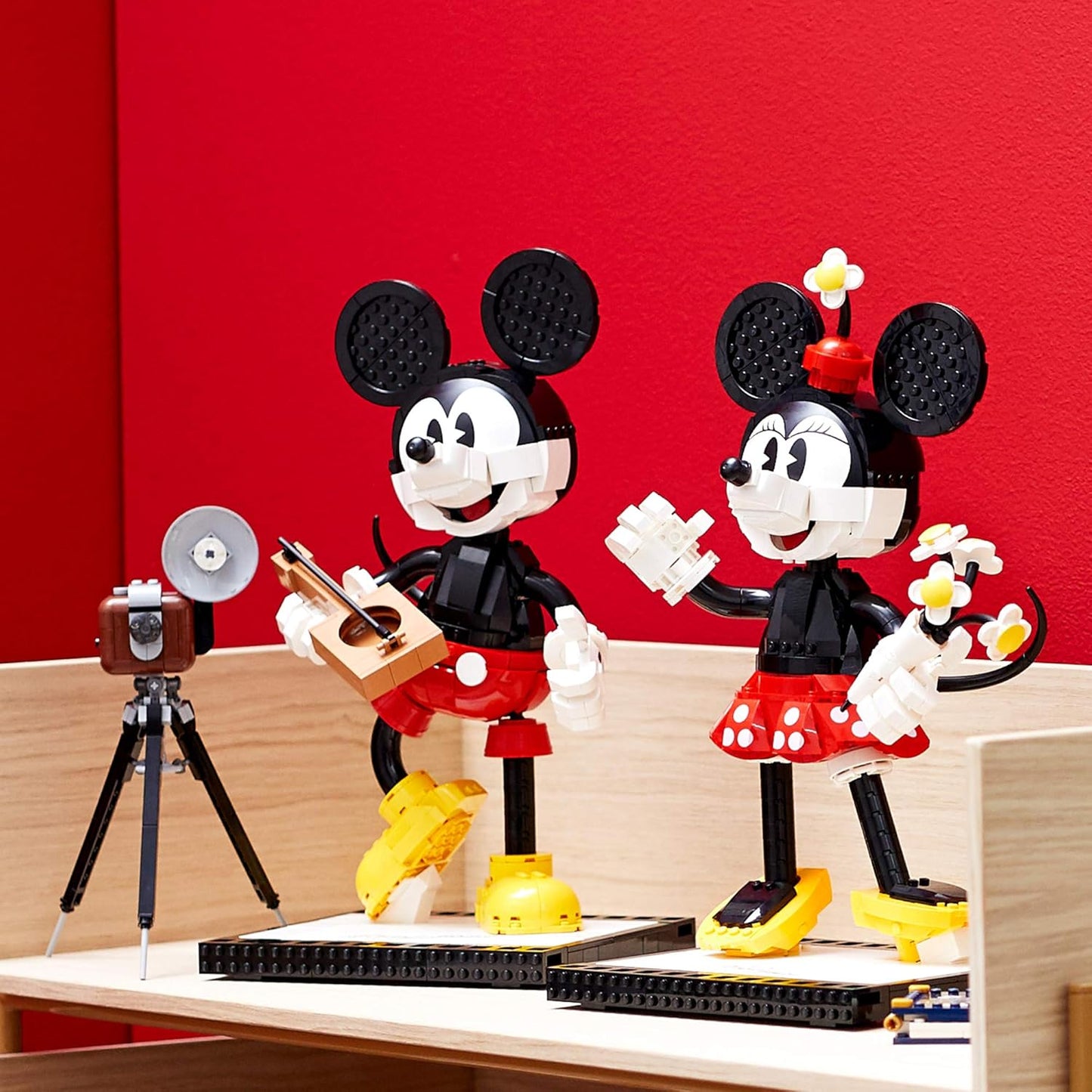 LEGO Disney Mickey Mouse & Minnie Mouse Buildable Characters (43179)