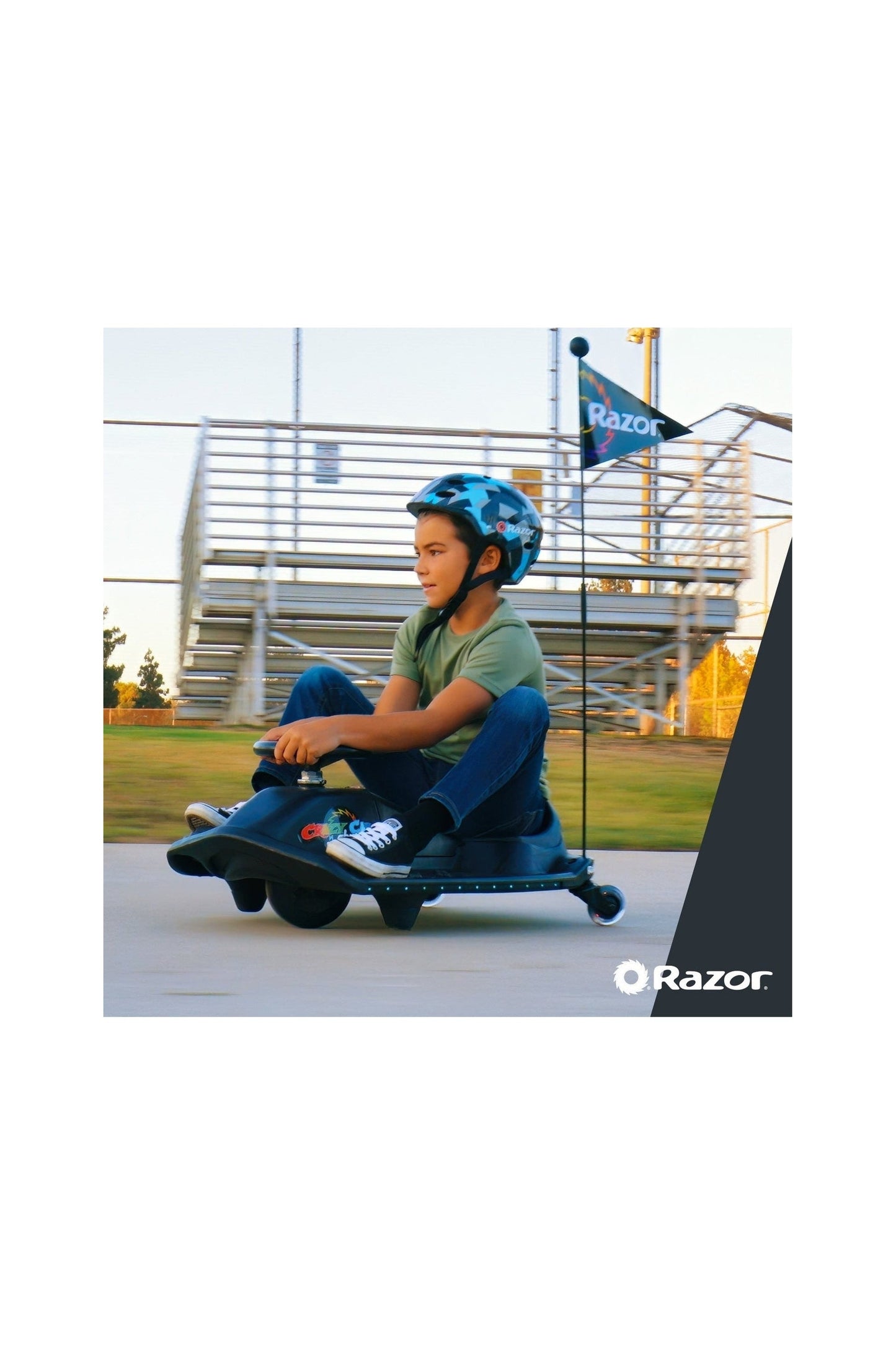 عرض ضوئي لعربة Razor Crazy Cart Shift بسرعة 13 كيلومترًا في الساعة