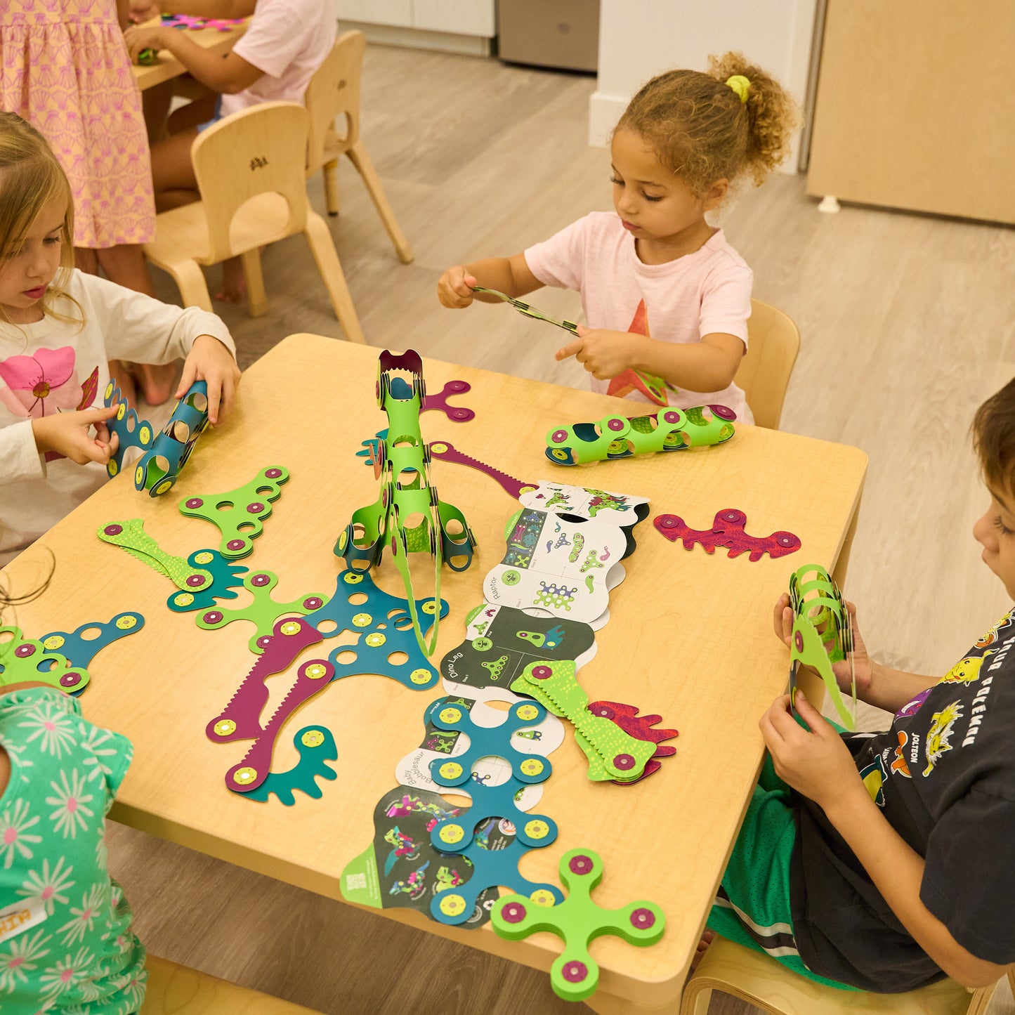 Clixo Dino Adventure Pack - 36 Piece Magnetic Building Set