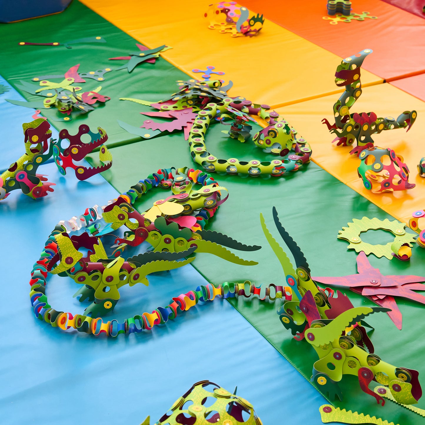 Clixo Dino Discovery Pack - 22 Piece Magnetic Building Set