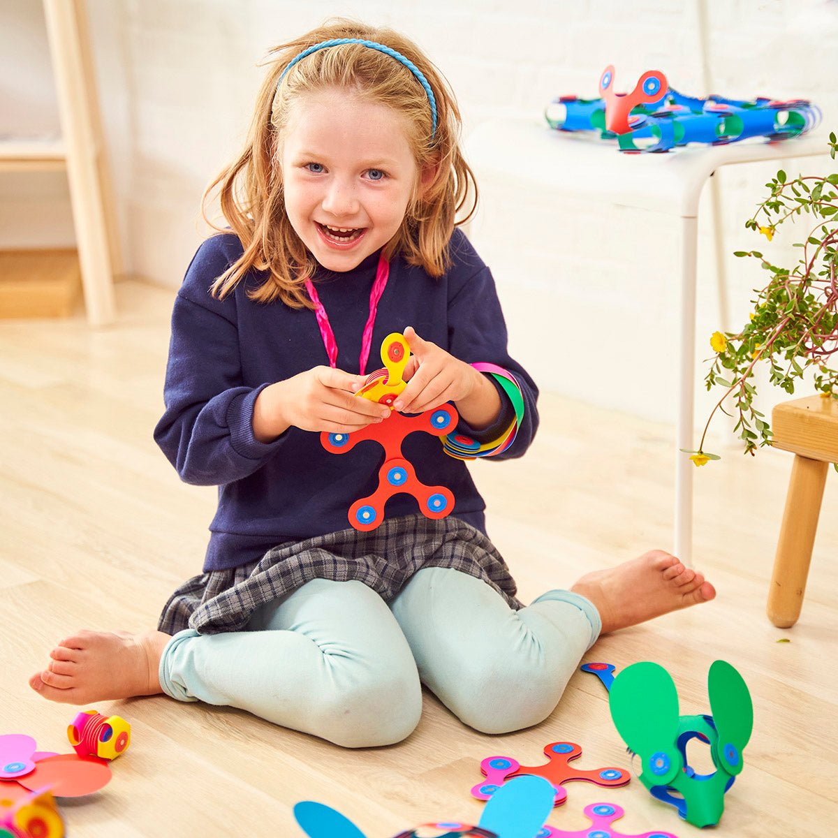 Clixo Rainbow Pack - 42 Piece Magnetic Building Set - Marah Kids