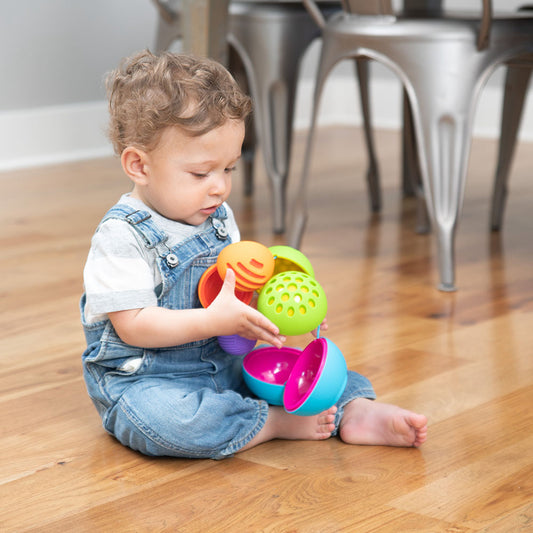 Tomy - Fat Brain Toys Oombee Ball