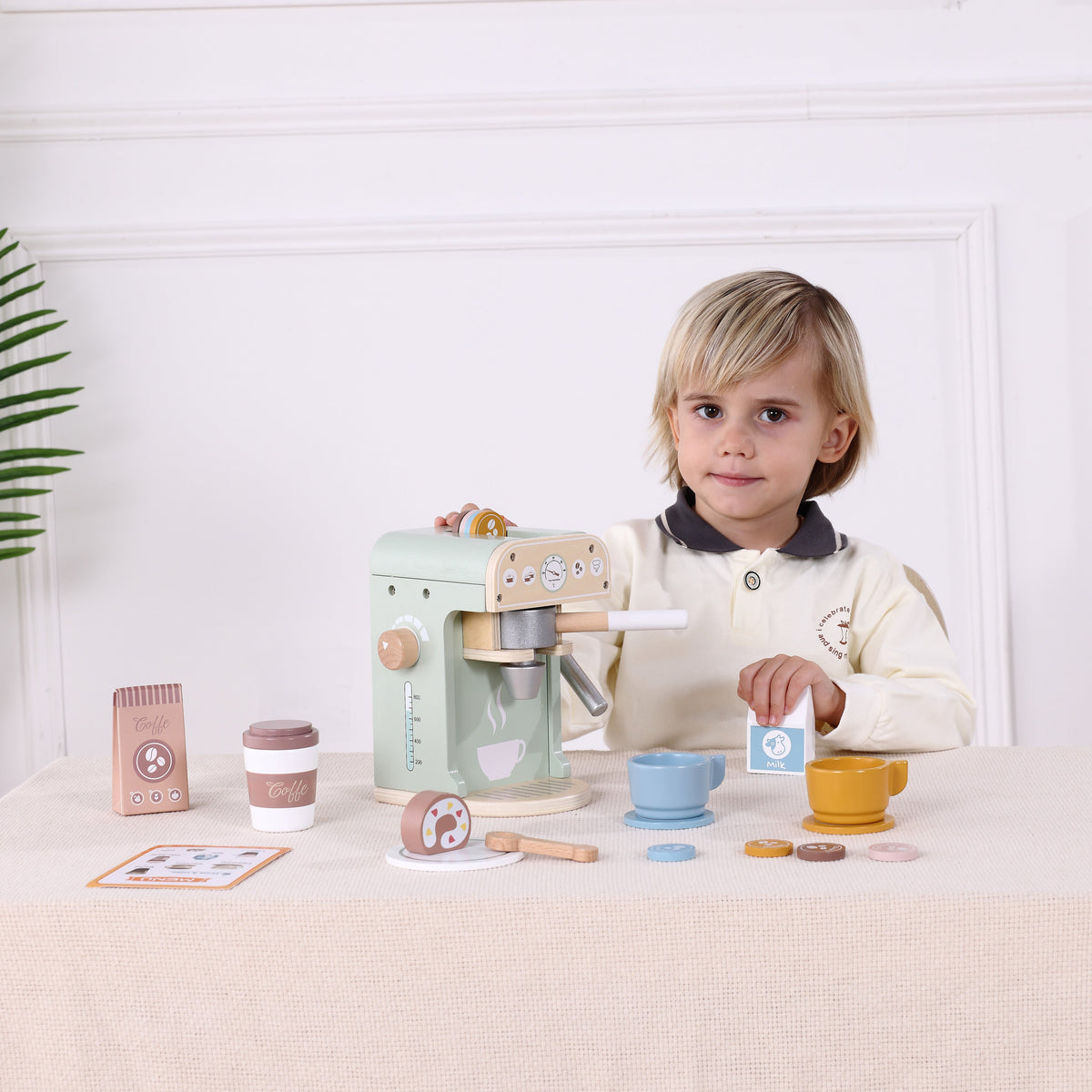Tooky Toys Coffee Shop pretend play kitchen set - view 2 | Marah Kids