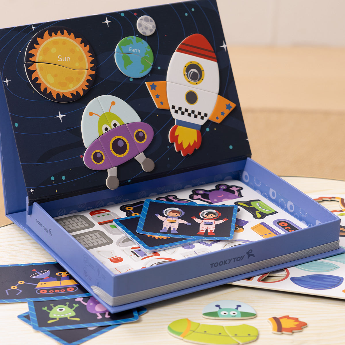 Tooky Toys Magnetic Box - Space wooden skill-building toy - view 4 | Marah Kids