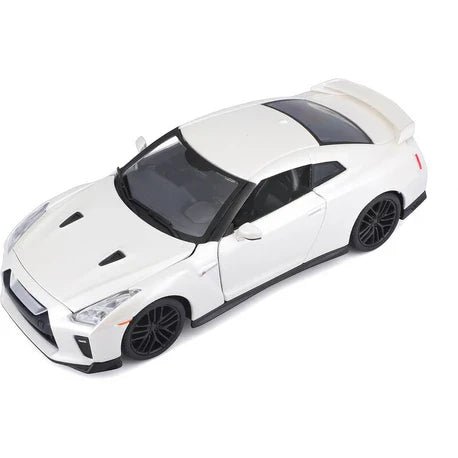 Bburago Plus Nissan GT - R 1:24 White Metallic Diecast Model - Marah Kids