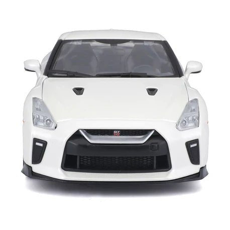 Bburago Plus Nissan GT - R 1:24 White Metallic Diecast Model - Marah Kids