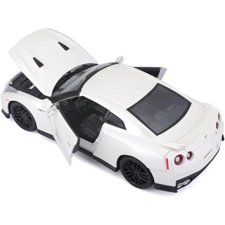Bburago Plus Nissan GT - R 1:24 White Metallic Diecast Model - Marah Kids