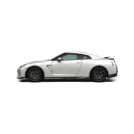 Bburago Plus Nissan GT-R 1:24 White Metallic Diecast Model