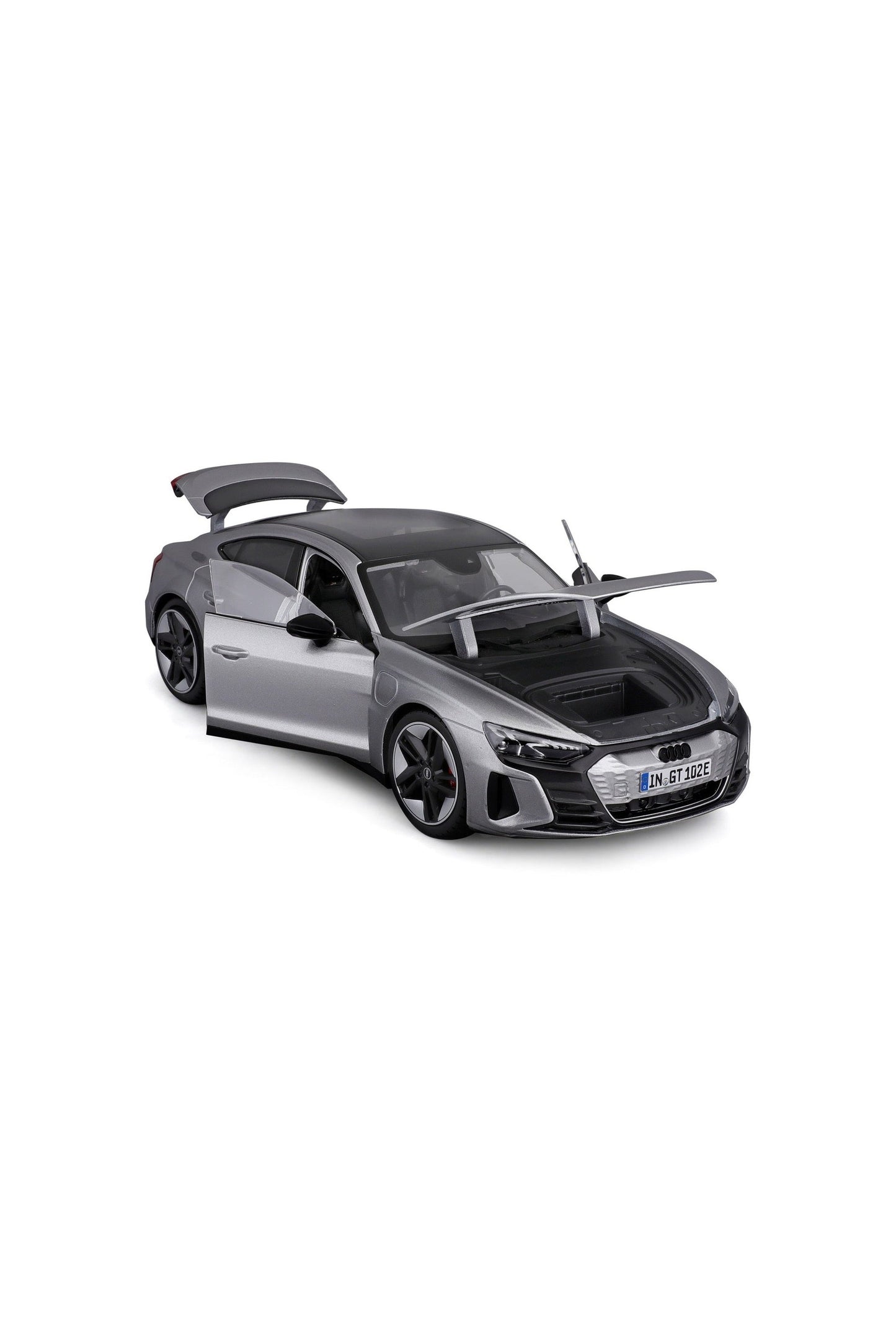 سيارة Audi RS e-tron GT 2022 باللون الفضي المعدني مصبوبة بمقياس 1/18 من إنتاج Bburago 11050