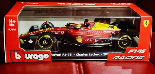 Bburago 1:24 Ferrari Formula Model Kit (with helmet & plastic stand) - SF-24